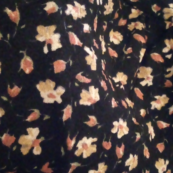 NWT - NIMIN High Waisted Smocked Casual Ruffled Floral Print Shorts with Pockets - Picture 9 of 9